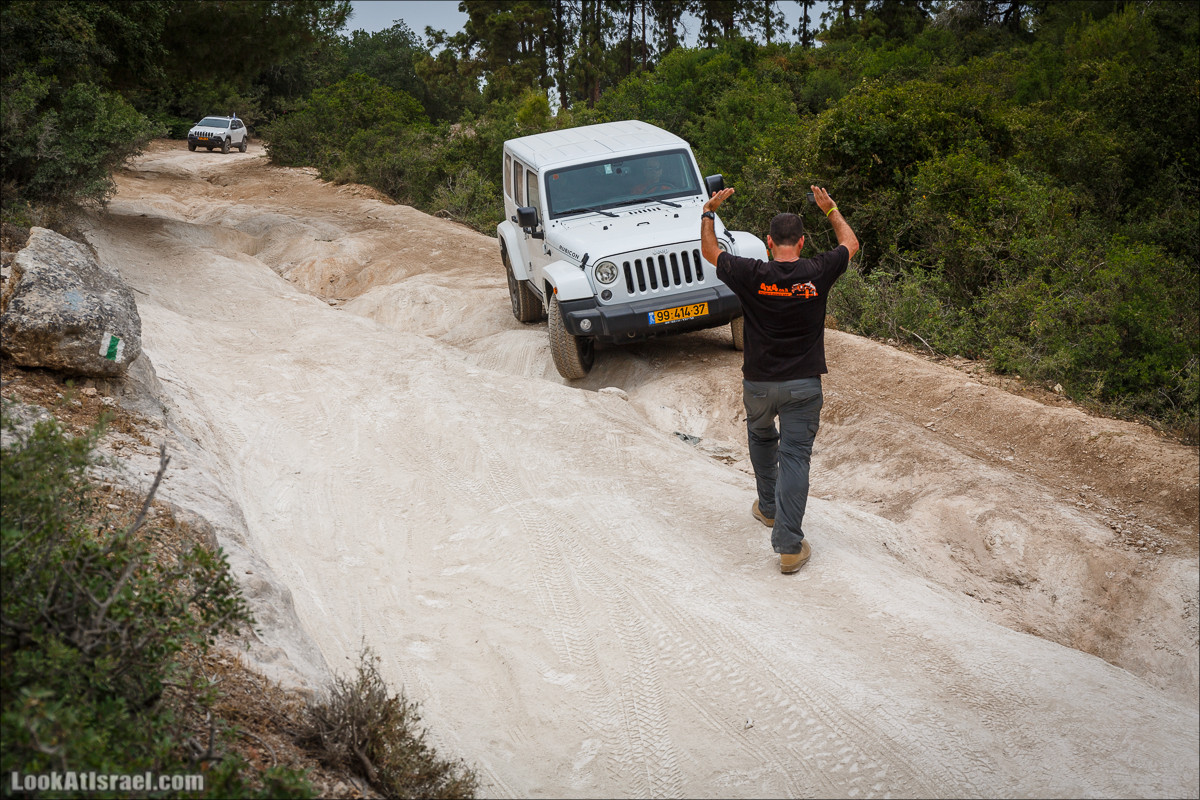 Курс езды по бездорожью на Jeep Cherokee | Jeep Cherokee offload course | LookAtIsrael.com - Фото путешествия по Израилю