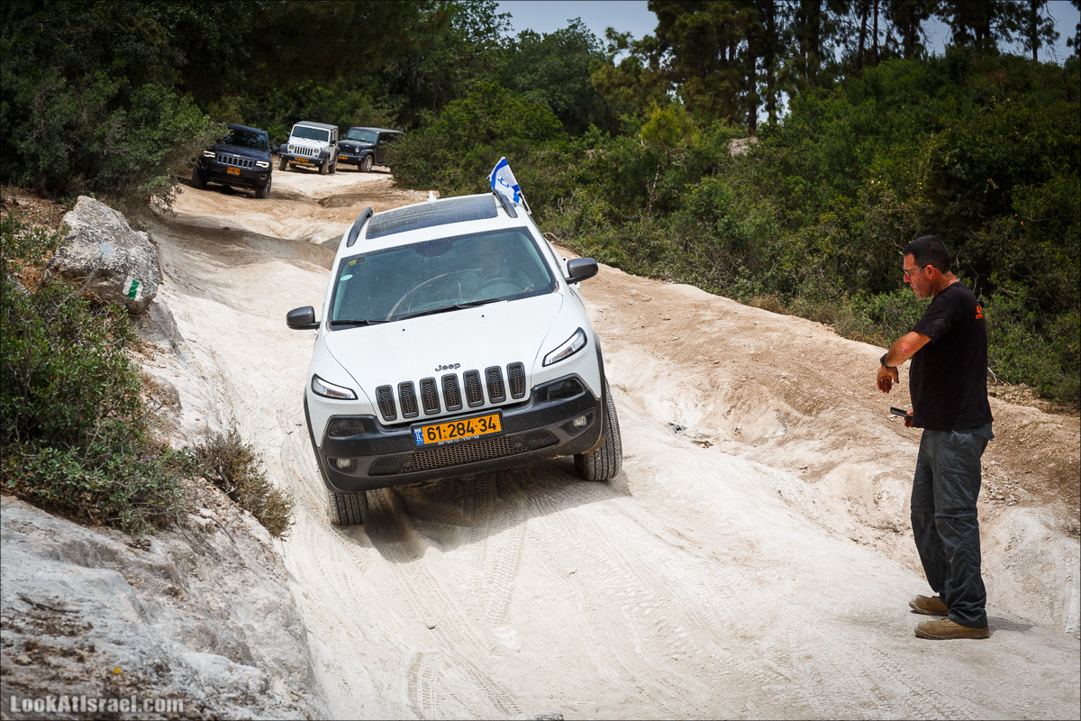 Курс езды по бездорожью на Jeep Cherokee | Jeep Cherokee offload course | LookAtIsrael.com - Фото путешествия по Израилю