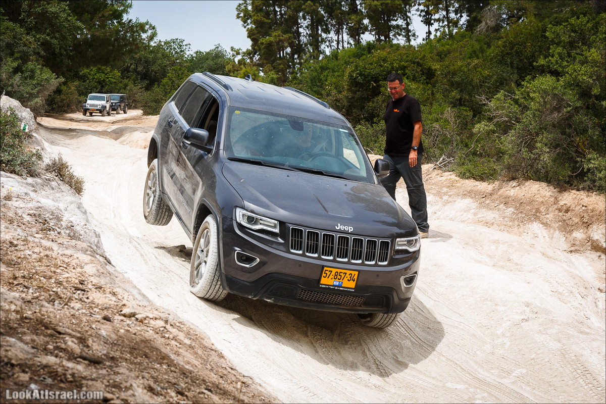 Курс езды по бездорожью на Jeep Cherokee | Jeep Cherokee offload course | LookAtIsrael.com - Фото путешествия по Израилю