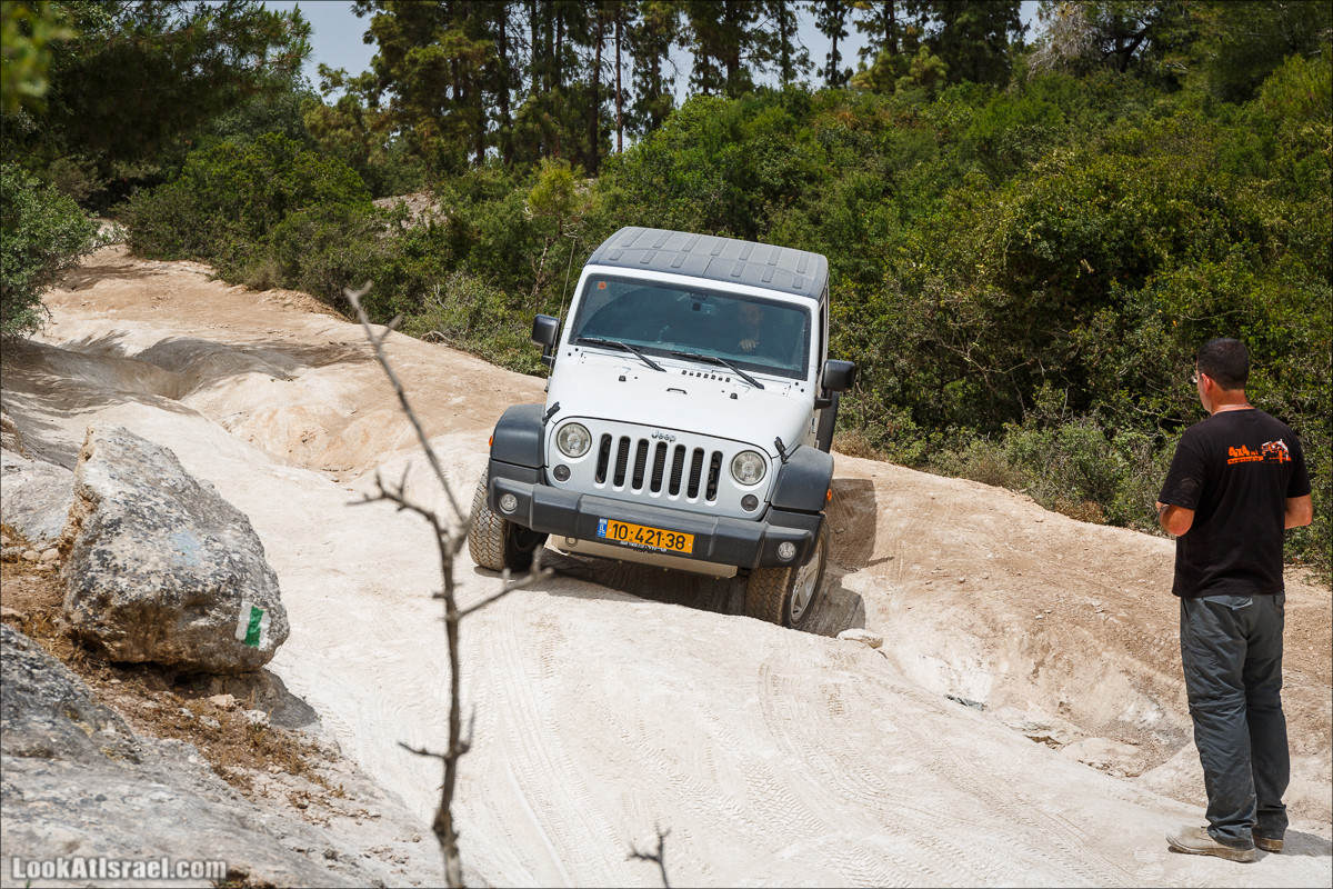 Курс езды по бездорожью на Jeep Cherokee | Jeep Cherokee offload course | LookAtIsrael.com - Фото путешествия по Израилю