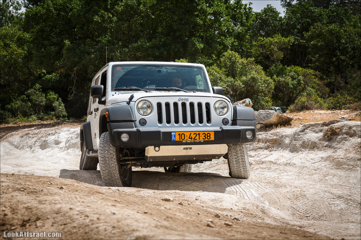 Курс езды по бездорожью на Jeep Cherokee | Jeep Cherokee offload course | LookAtIsrael.com - Фото путешествия по Израилю
