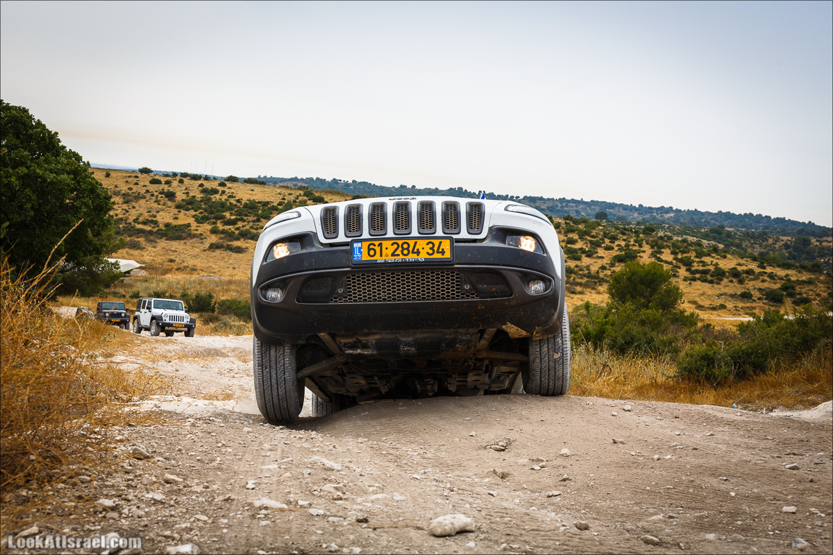Курс езды по бездорожью на Jeep Cherokee | Jeep Cherokee offload course | LookAtIsrael.com - Фото путешествия по Израилю