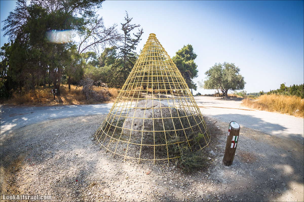 Дорога скульптур в лесу Цора | LookAtIsrael.com - Фото путешествия по Израилю