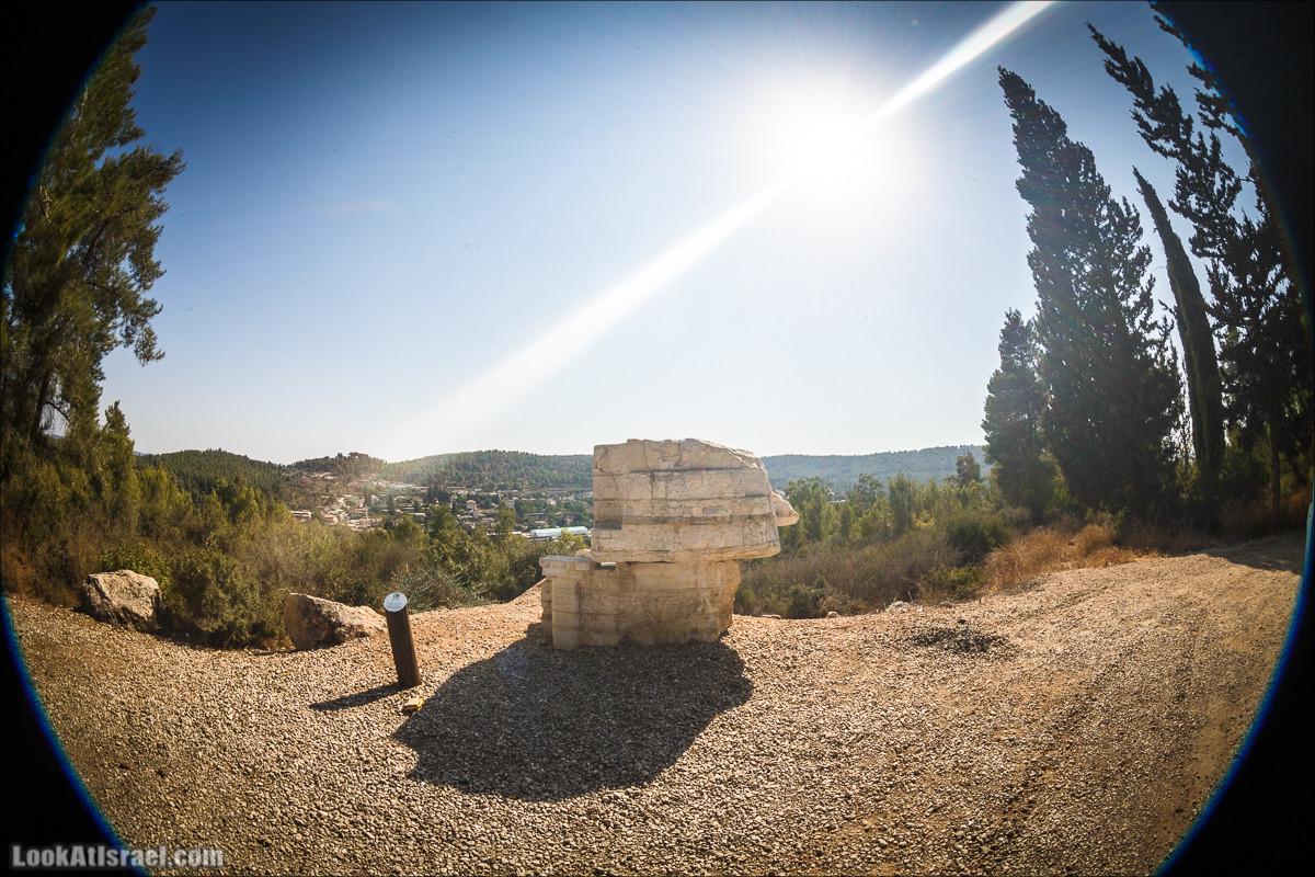 Дорога скульптур в лесу Цора | LookAtIsrael.com - Фото путешествия по Израилю