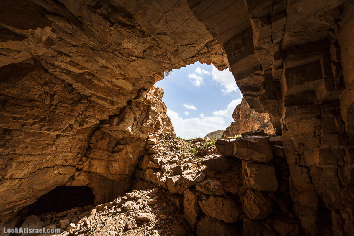 Ущелье Нахаль Ог | Wadi Nahal Og | נחל אוג | LookAtIsrael.com - Фото путешествия по Израилю Ущелье Нахаль Ог | Wadi Nahal Og | נחל אוג | LookAtIsrael.com - Фото путешествия по Израилю