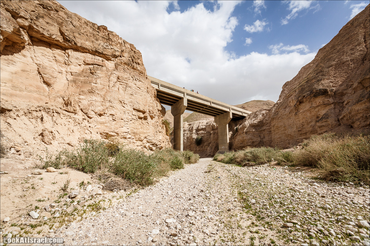 Ущелье Нахаль Ог | Wadi Nahal Og | נחל אוג | LookAtIsrael.com - Фото путешествия по Израилю Ущелье Нахаль Ог | Wadi Nahal Og | נחל אוג | LookAtIsrael.com - Фото путешествия по Израилю
