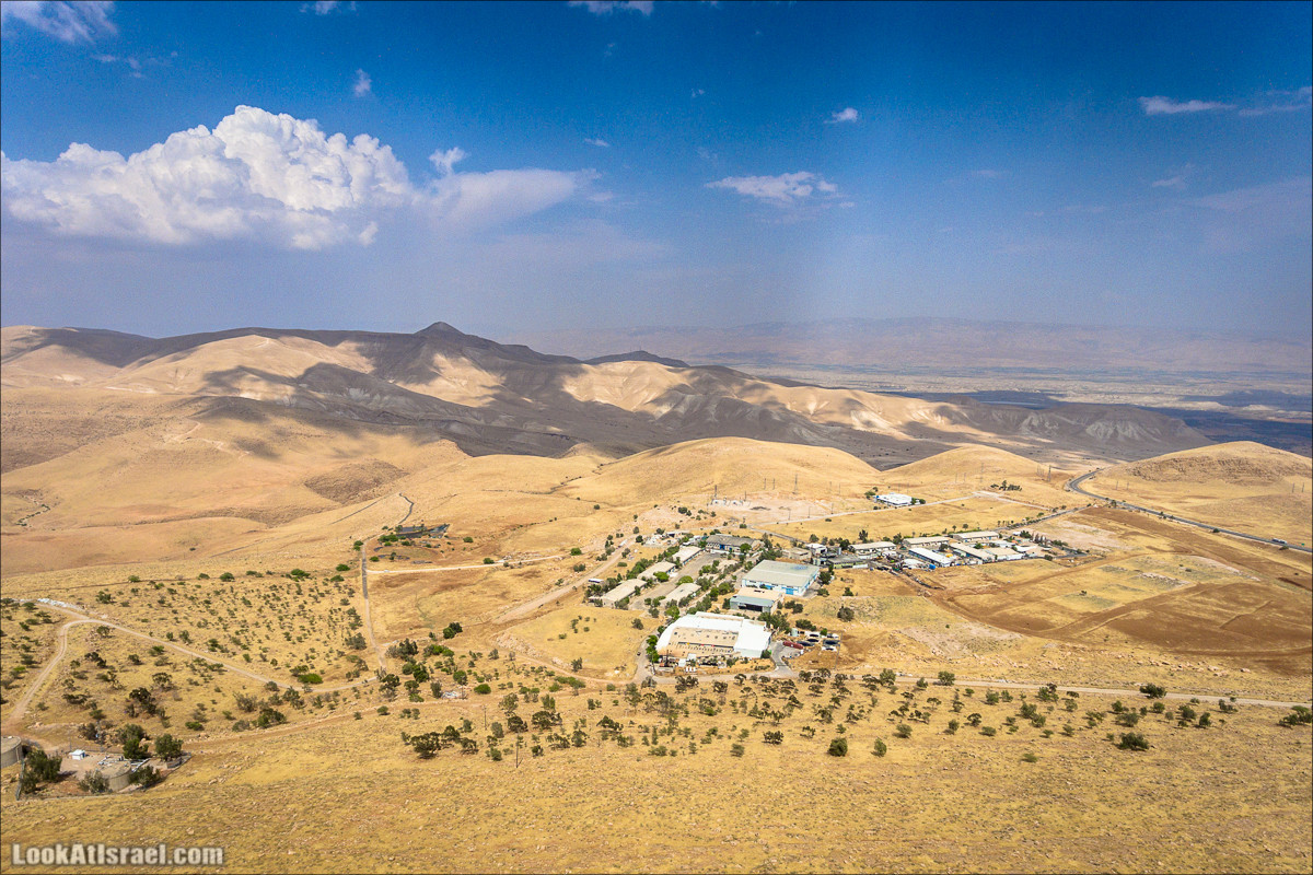 Вид сверху на Маале Эфраим | LookAtIsrael.com - Фото путешествия по Израилю