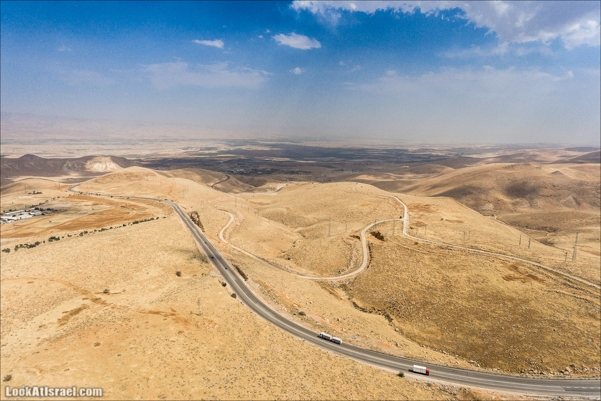 Вид сверху на Маале Эфраим | LookAtIsrael.com - Фото путешествия по Израилю