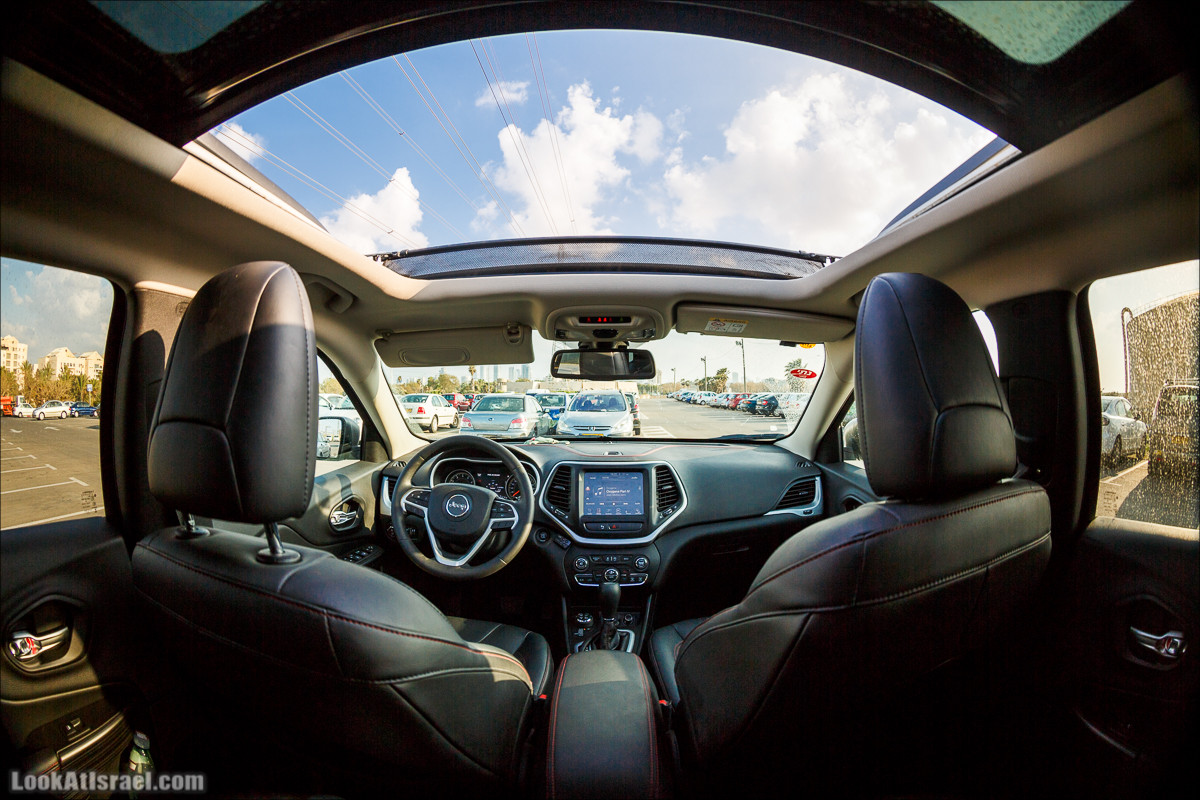 Jeep Cherokee of LookAtIsrael.com