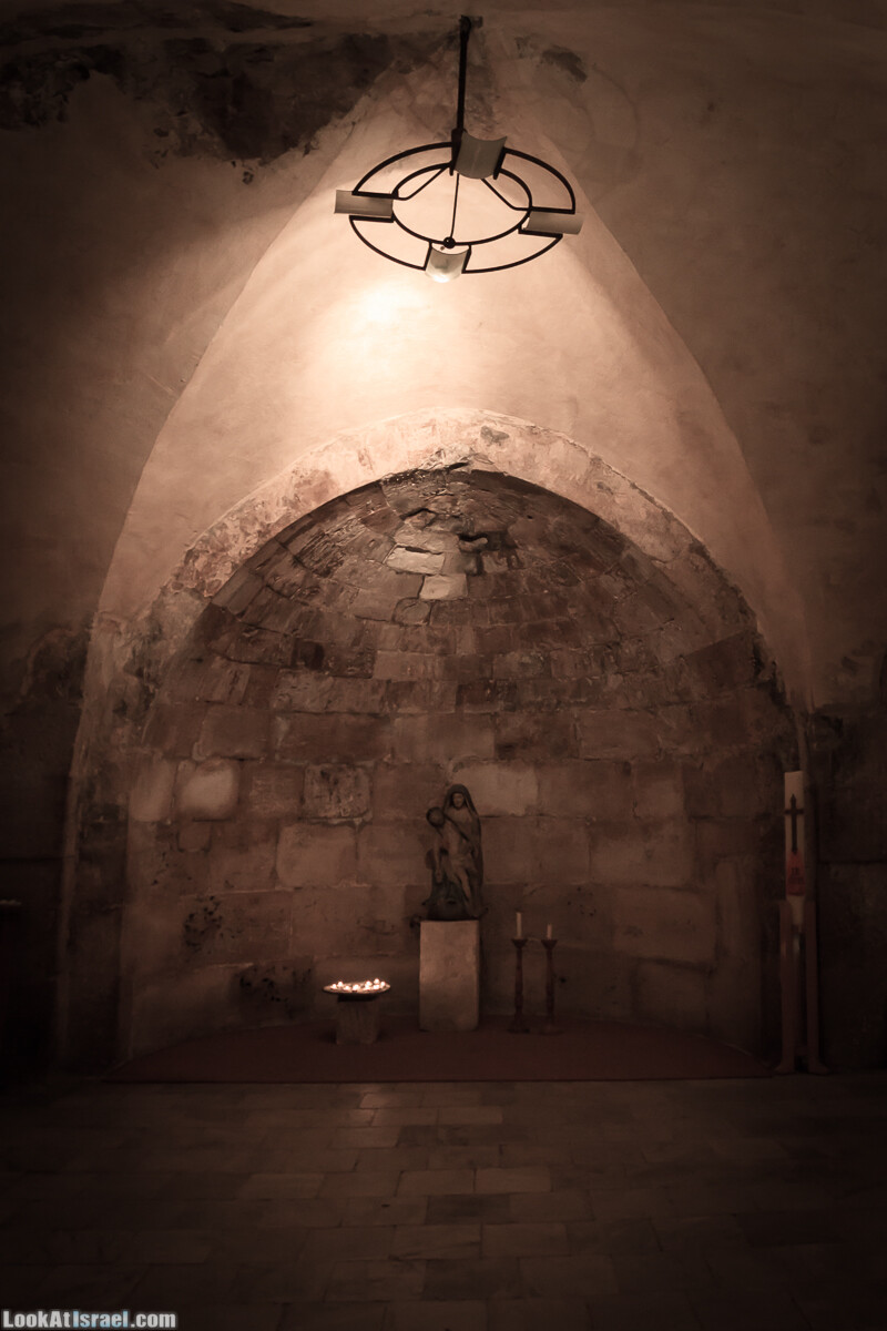 Бенедиктинский монастырь в Абу Гош | LookAtIsrael.com - Фото путешествия по Израилю