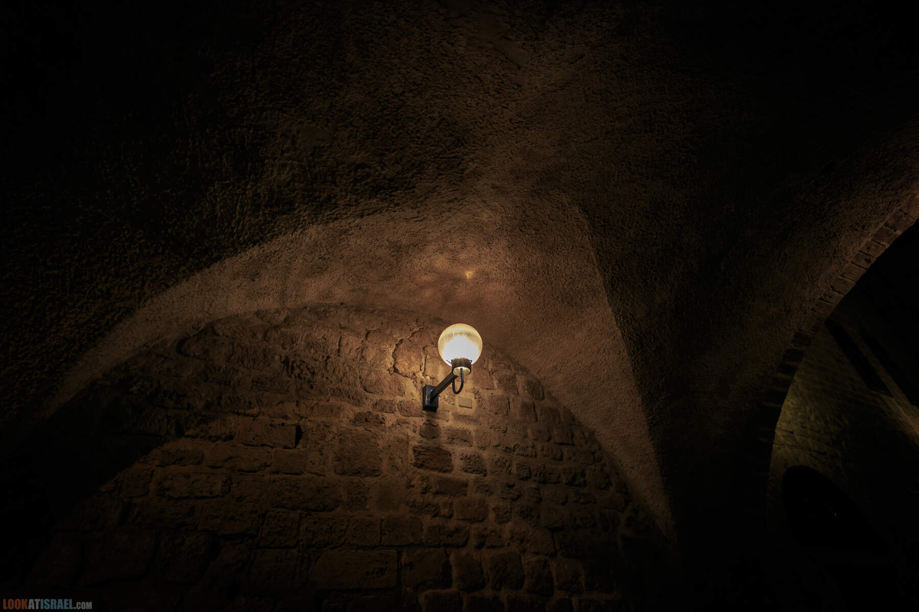 Яффо в черном, ночь в древнем городе