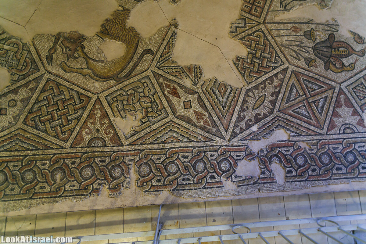 Эммаус Никополис - место преломления хлебов | LookAtIsrael.com - Фото путешествия по Израилю