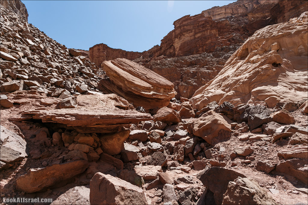 Скрытая долина в горах Эйлата | LookAtIsrael.com - Фото путешествия по Израилю