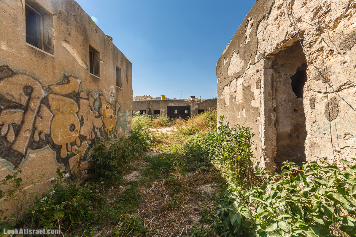 Здание британской полиции Гешер | Gesher police | משטרת גשר הישנה | LookAtIsrael.com - Фото путешествия по Израилю