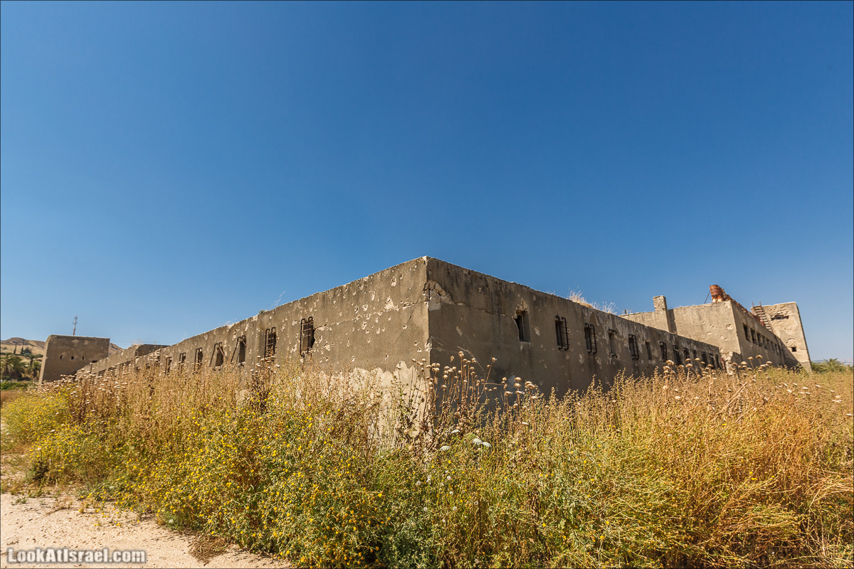 Здание британской полиции Гешер | Gesher police | משטרת גשר הישנה | LookAtIsrael.com - Фото путешествия по Израилю