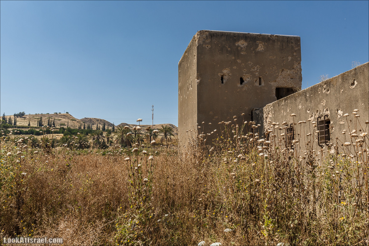 Здание британской полиции Гешер | Gesher police | משטרת גשר הישנה | LookAtIsrael.com - Фото путешествия по Израилю