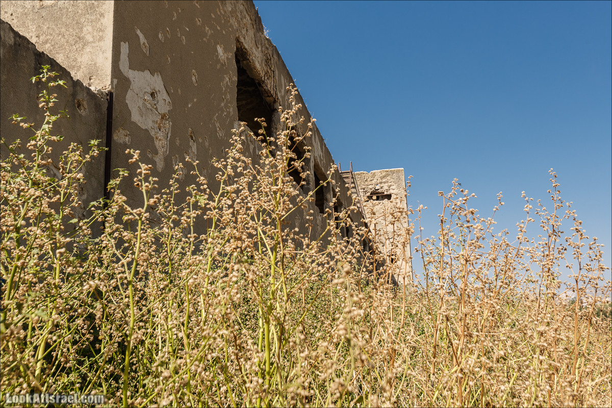 Здание британской полиции Гешер | Gesher police | משטרת גשר הישנה | LookAtIsrael.com - Фото путешествия по Израилю