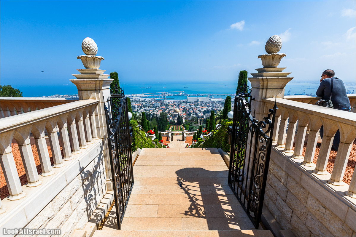 Всемирный центр наследия и сады Бахаи в Хайфе | The Gardens in Haifa - The Bahai | המרכז הבהאי העולמי | LookAtIsrael.com - Фото путешествия по Израилю