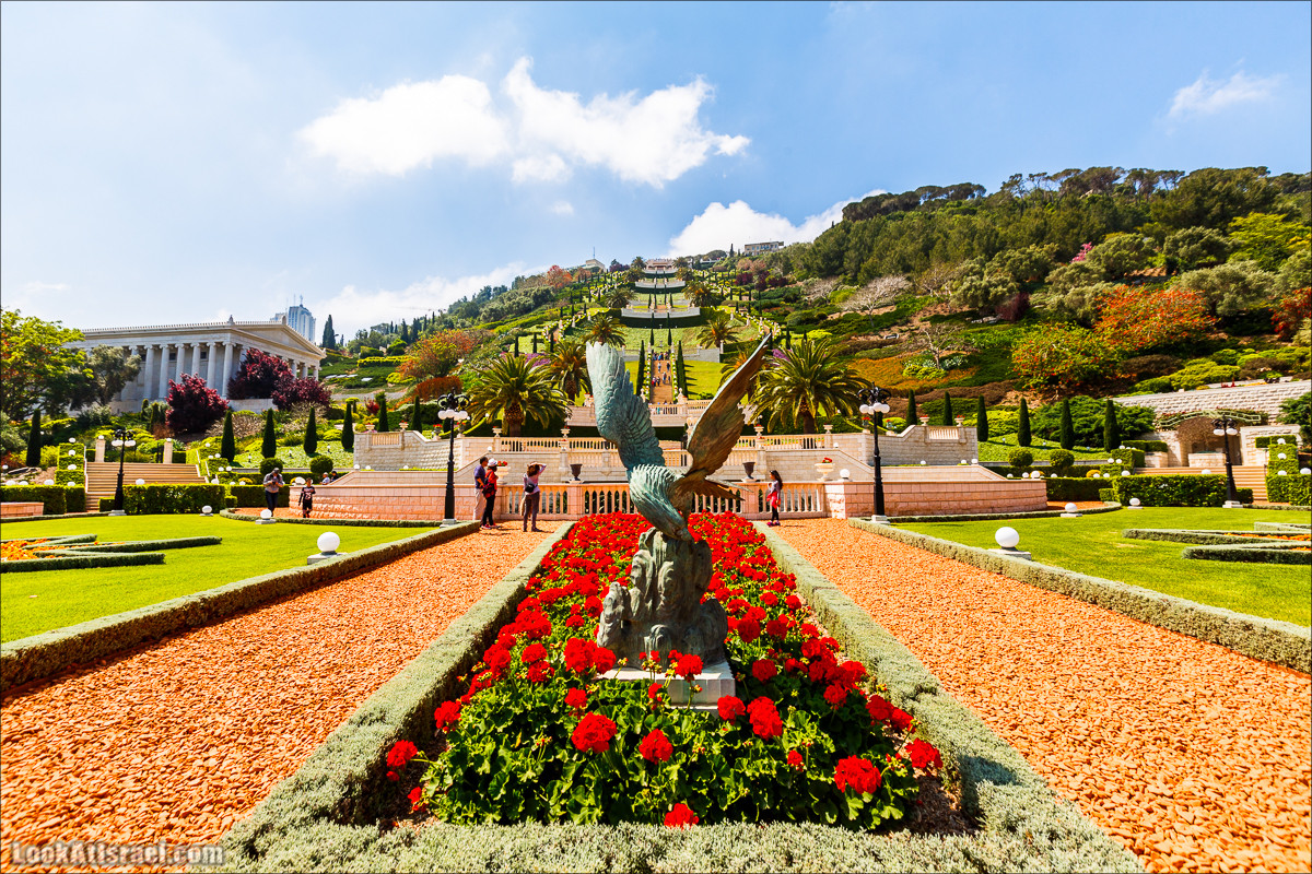 Всемирный центр наследия и сады Бахаи в Хайфе | The Gardens in Haifa - The Bahai | המרכז הבהאי העולמי | LookAtIsrael.com - Фото путешествия по Израилю