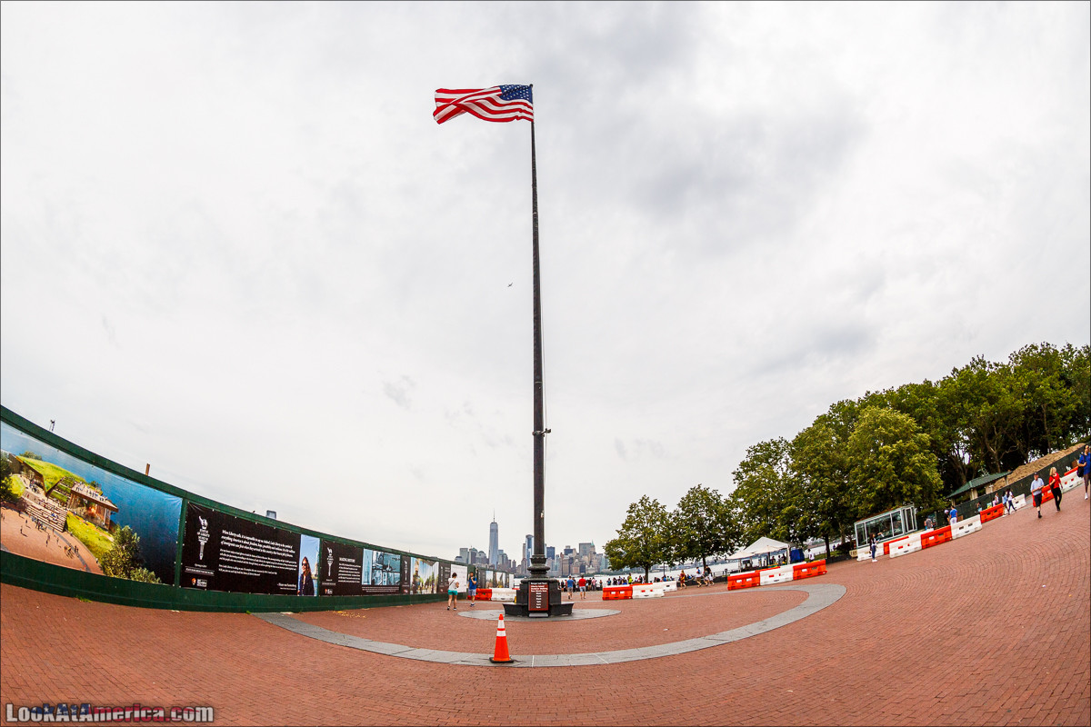 Статуя Свободы на одноименном острове | LookAtAmerica.com - Большое Американское путешествие LookAtIsrael.com