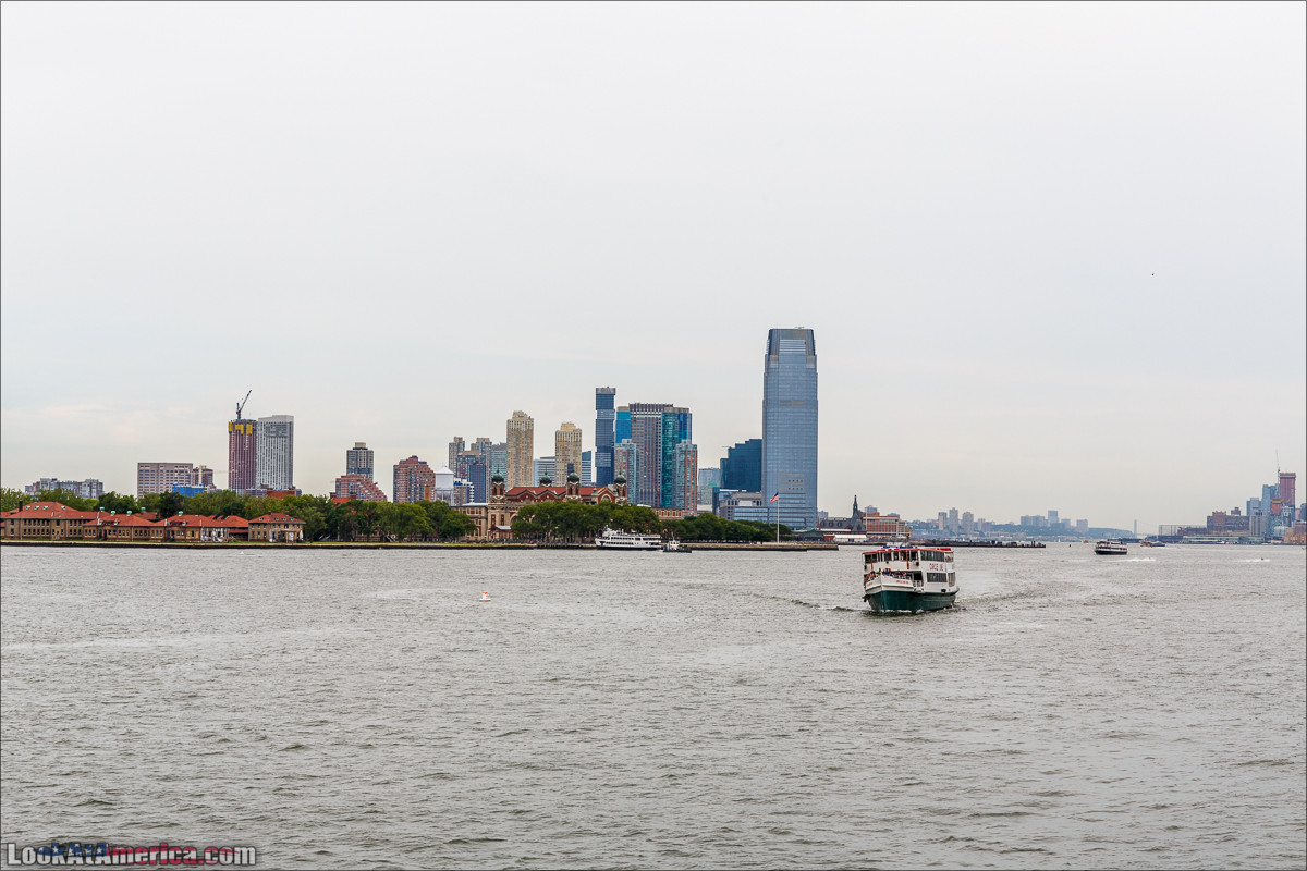 Статуя Свободы на одноименном острове | LookAtAmerica.com - Большое Американское путешествие LookAtIsrael.com