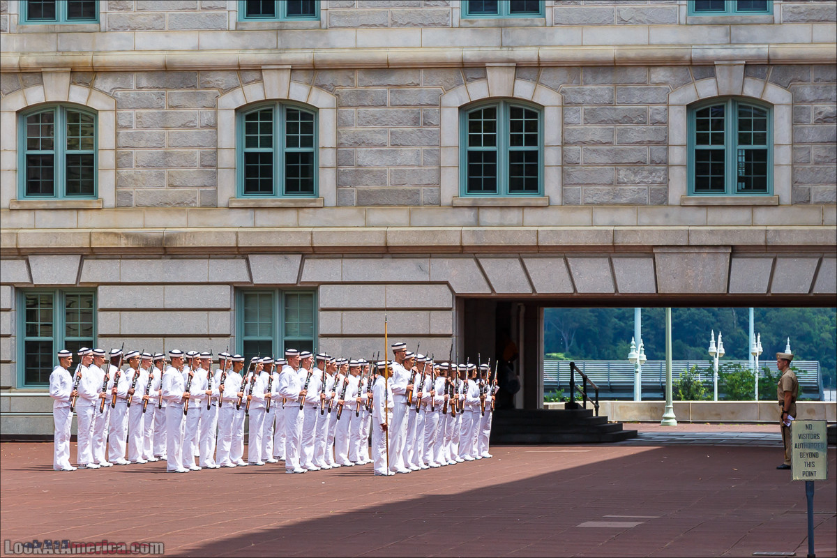 Военно-морская академия США, Аннаполис | LookAtAmerica.com - Большое Американское путешествие LookAtIsrael.com