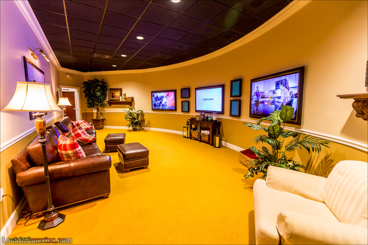 Мормоны и Вашингтонский кафедральный собор | LookAtAmerica.com - Большое Американское путешествие LookAtIsrael.com