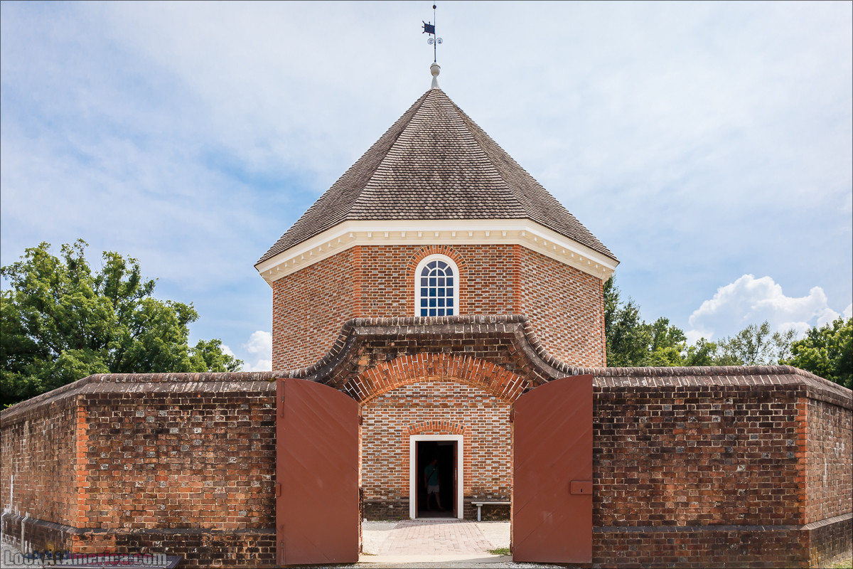 Колониальный Вилльямсбург (Уильямсбург) | LookAtAmerica.com - Большое Американское путешествие LookAtIsrael.com