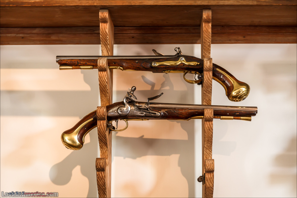 Колониальный Вилльямсбург (Уильямсбург) | LookAtAmerica.com - Большое Американское путешествие LookAtIsrael.com