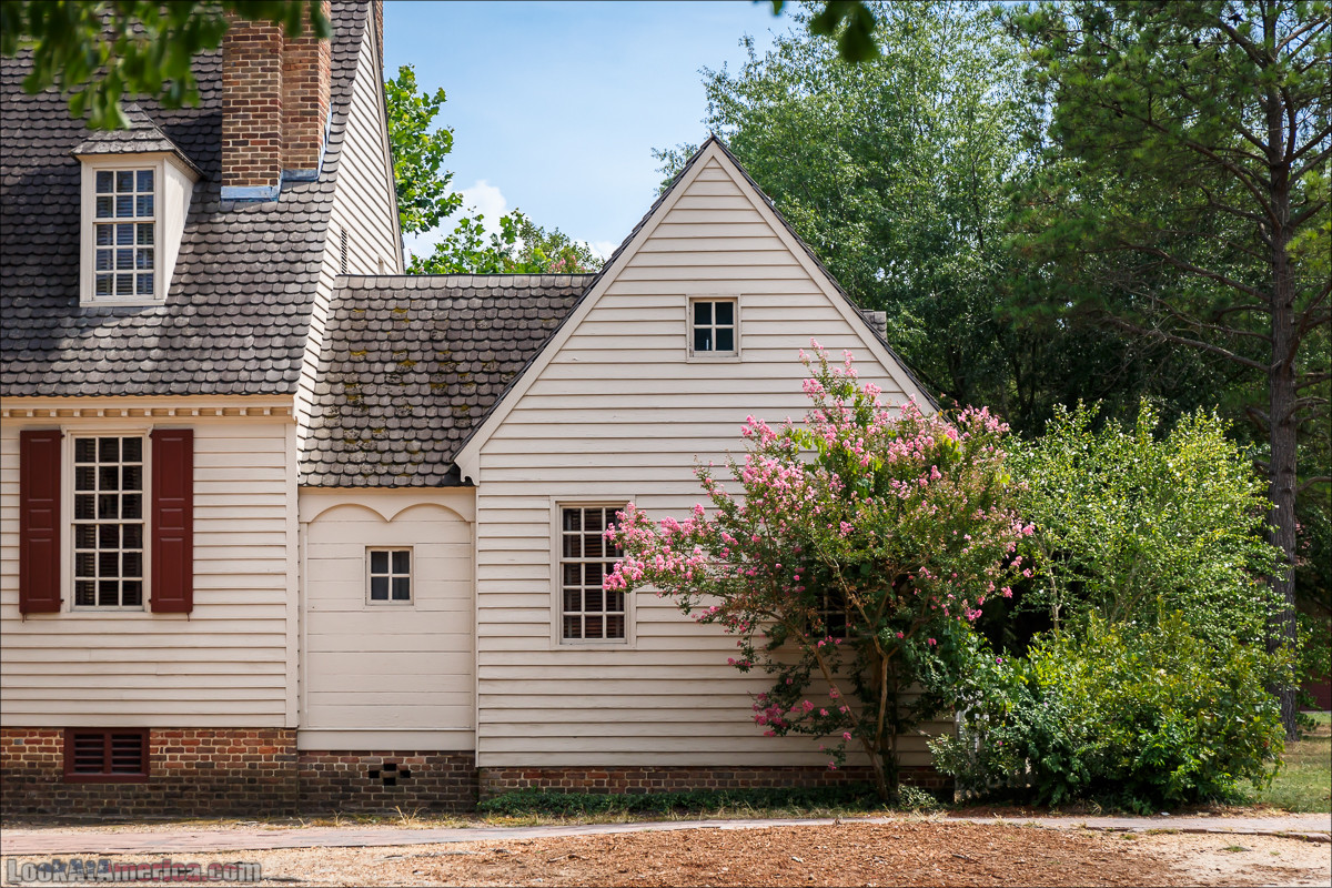 Колониальный Вилльямсбург (Уильямсбург) | LookAtAmerica.com - Большое Американское путешествие LookAtIsrael.com