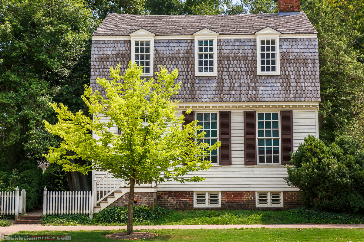 Колониальный Вилльямсбург (Уильямсбург) | LookAtAmerica.com - Большое Американское путешествие LookAtIsrael.com