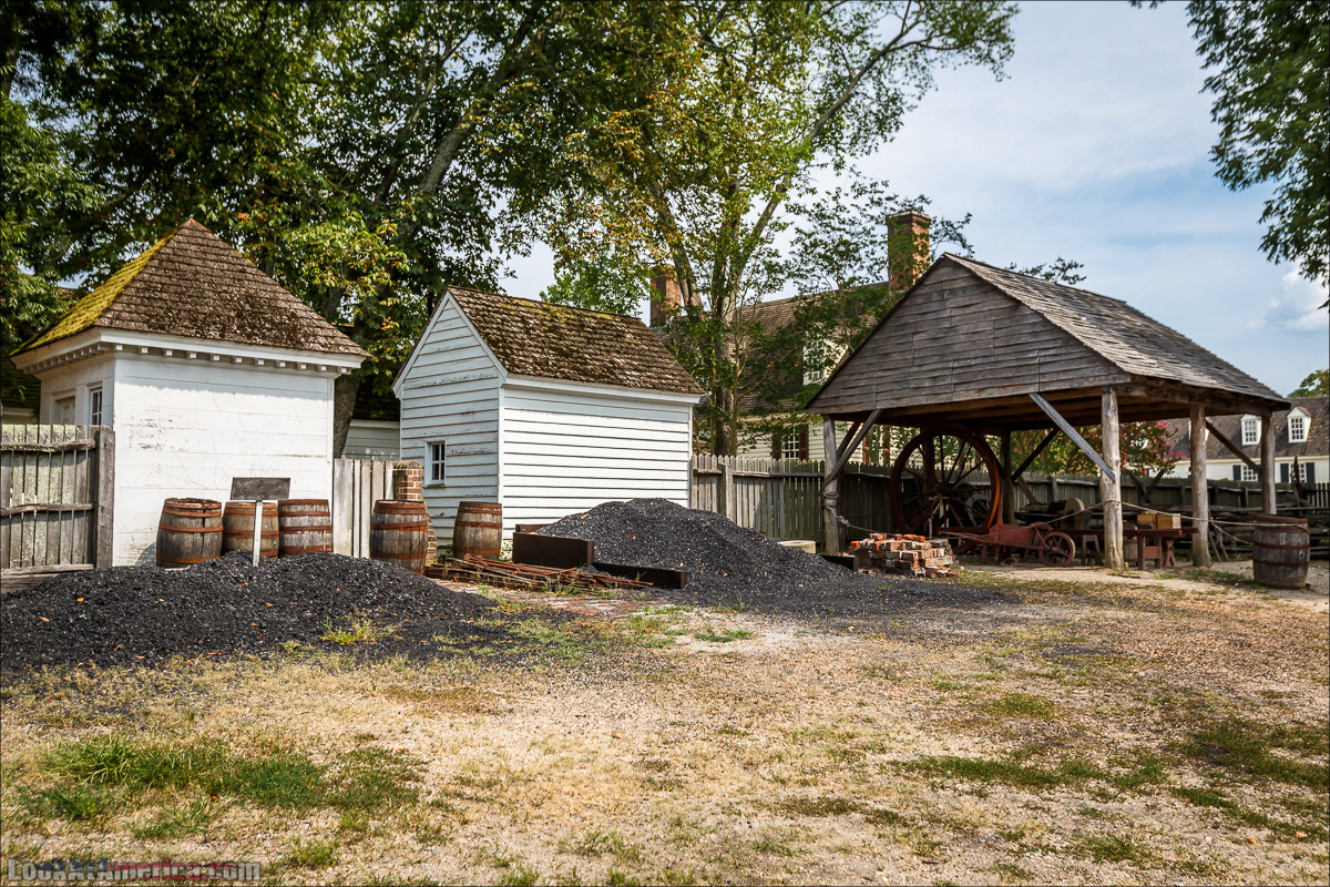 Колониальный Вилльямсбург (Уильямсбург) | LookAtAmerica.com - Большое Американское путешествие LookAtIsrael.com