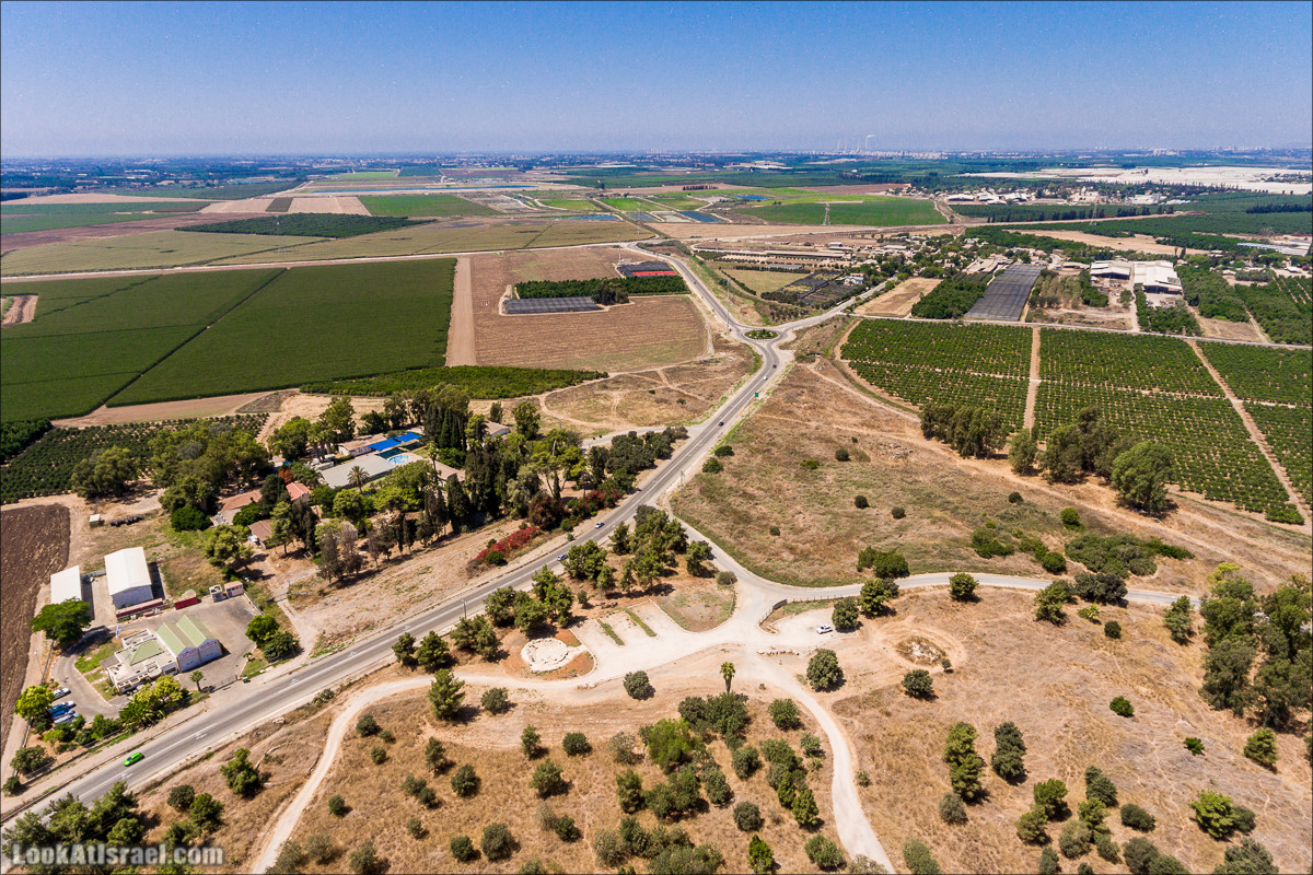 Крепость Какун | Qaqun fort | קקון | LookAtIsrael.com - Фото путешествия по Израилю