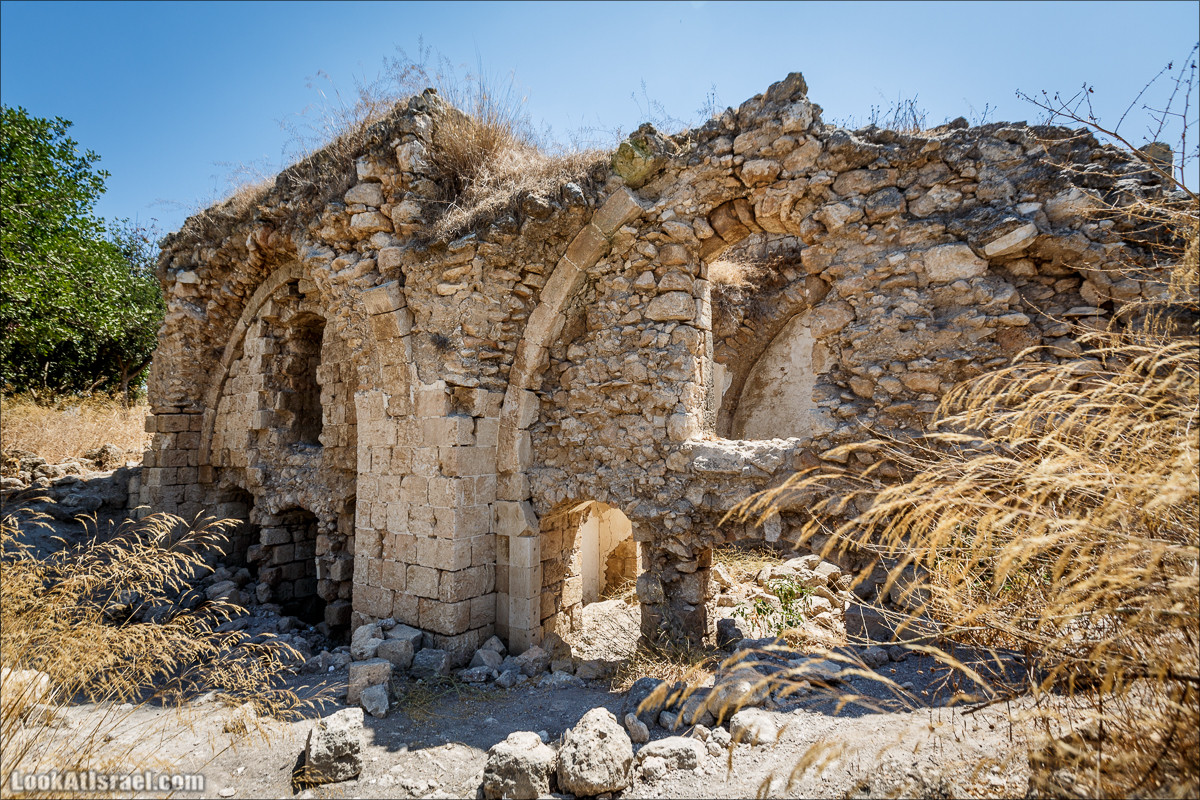 Крепость Какун | Qaqun fort | קקון | LookAtIsrael.com - Фото путешествия по Израилю