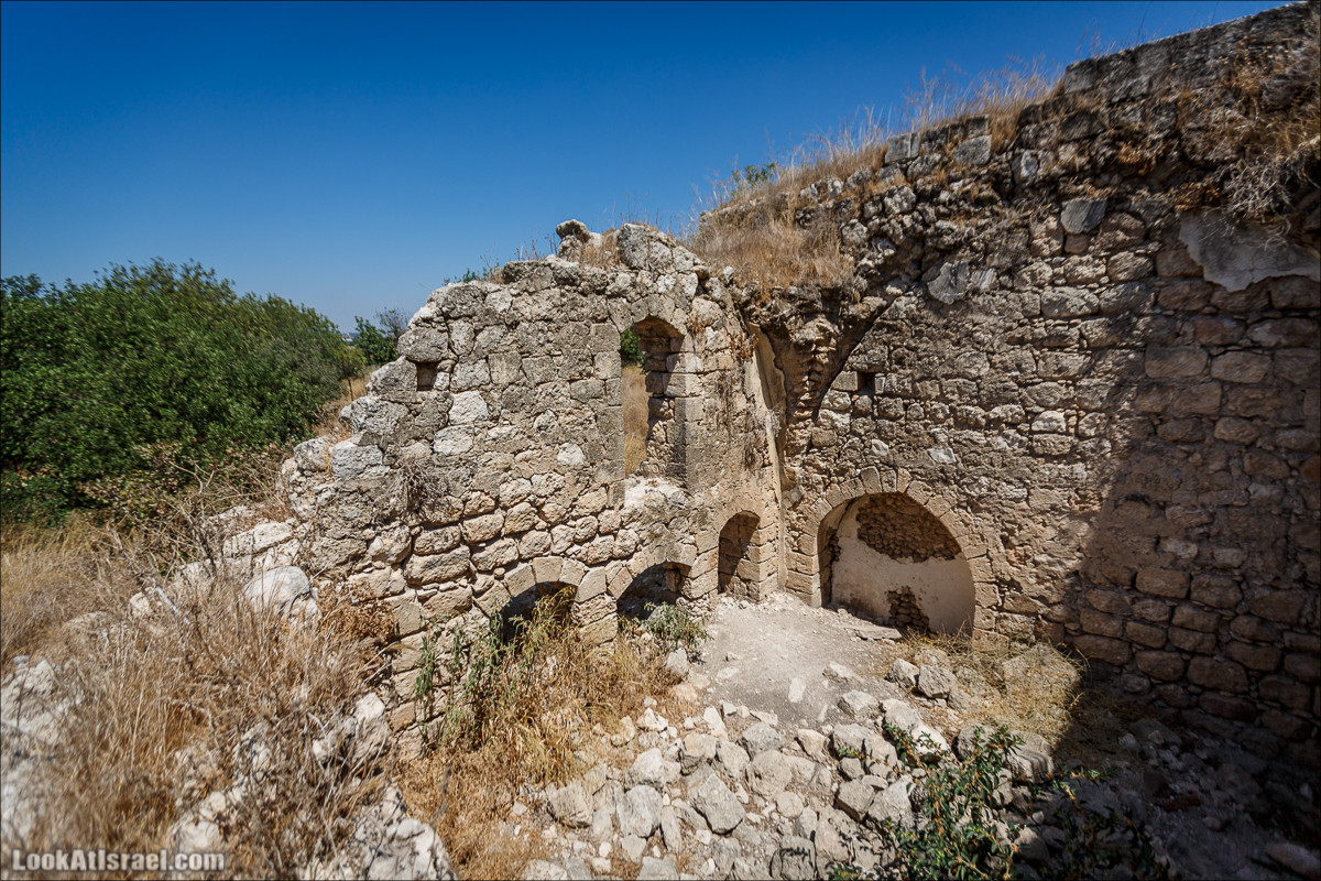Крепость Какун | Qaqun fort | קקון | LookAtIsrael.com - Фото путешествия по Израилю