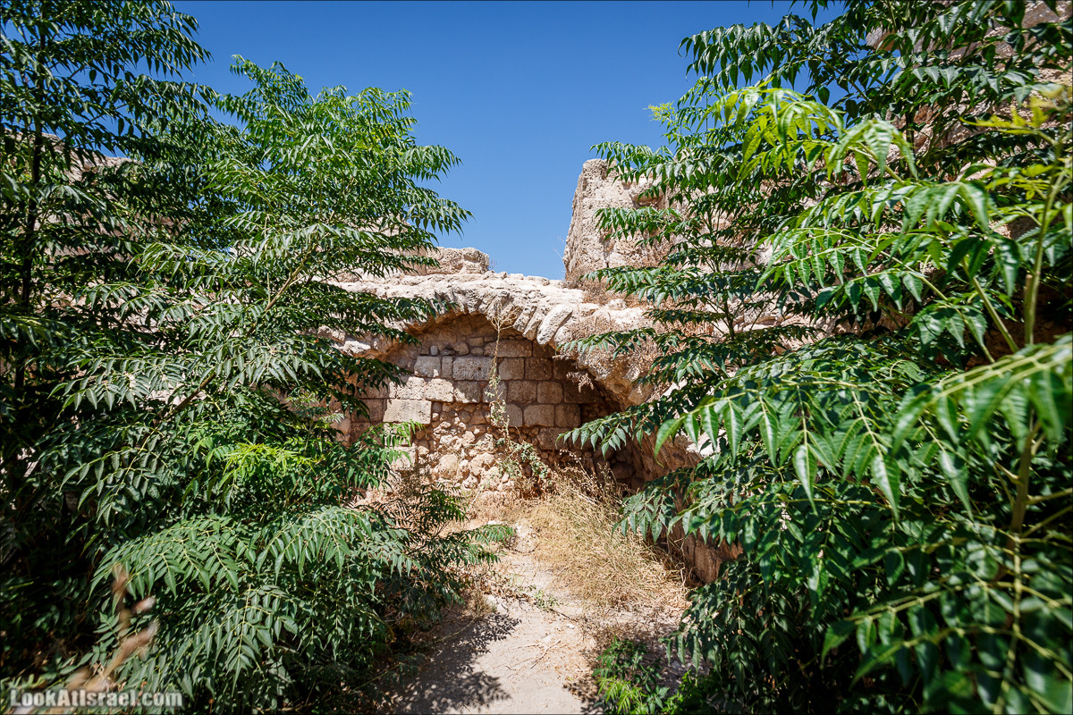 Крепость Какун | Qaqun fort | קקון | LookAtIsrael.com - Фото путешествия по Израилю