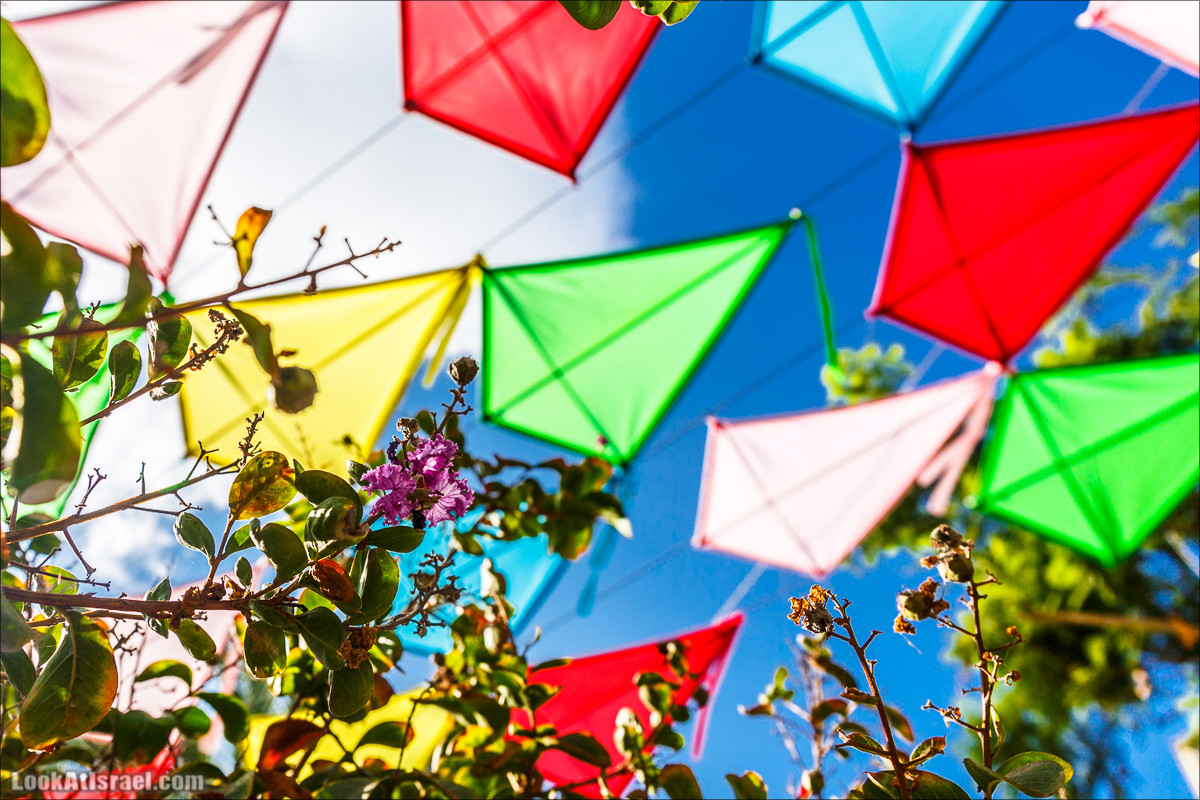 Бульвар Бен-Гурион в Тель-Авиве в тени воздушных змеев | LookAtIsrael.com - Фото путешествия по Израилю