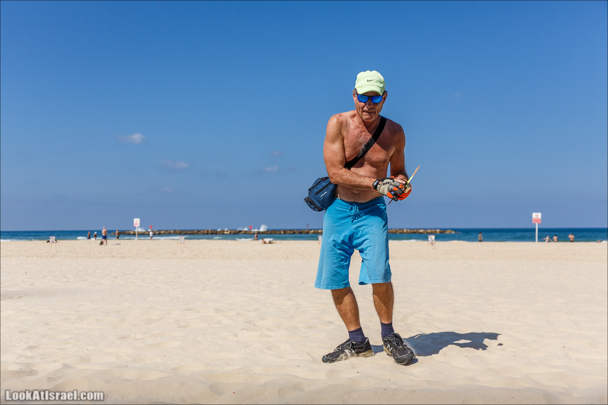 Человек и бумеранг | LookAtIsrael.com - Фото путешествия по Израилю