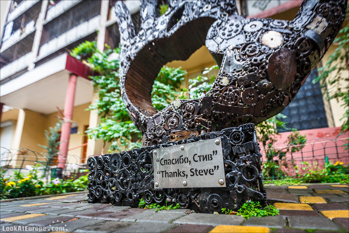 Привоз, обе Арнаутские и памятник Стиву Джобсу | LookAtIsrael.com - Фото путешествия по Израилю