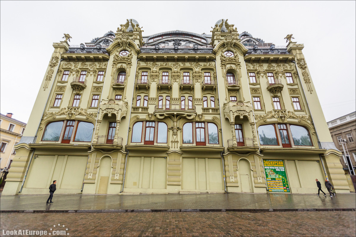 Привоз, обе Арнаутские и памятник Стиву Джобсу | LookAtIsrael.com - Фото путешествия по Израилю