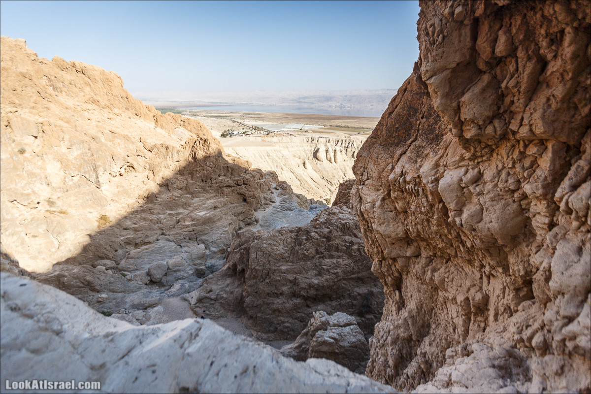 Нахаль Кумран - спуск по верёвкам | LookAtIsrael.com - Фото путешествия по Израилю