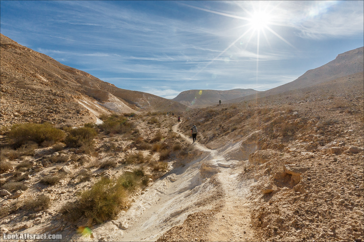 Трещины в пустыне, Сдаким, Нахаль Хава, Эйн Акев, Шавив | מעוק סדקים נחל חווה עין שביב עין עקב | LookAtIsrael.com - Фото путешествия по Израилю