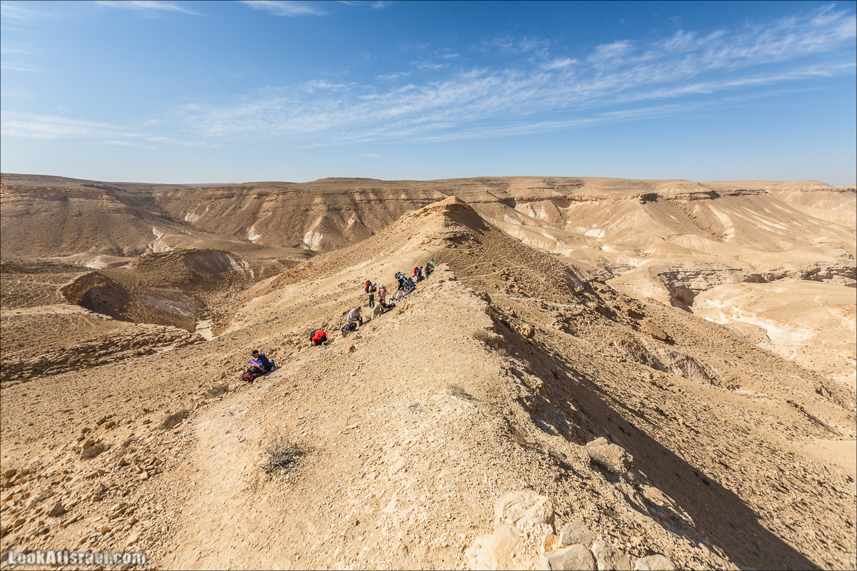 Трещины в пустыне, Сдаким, Нахаль Хава, Эйн Акев, Шавив | מעוק סדקים נחל חווה עין שביב עין עקב | LookAtIsrael.com - Фото путешествия по Израилю