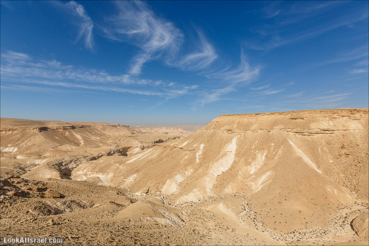 Трещины в пустыне, Сдаким, Нахаль Хава, Эйн Акев, Шавив | מעוק סדקים נחל חווה עין שביב עין עקב | LookAtIsrael.com - Фото путешествия по Израилю