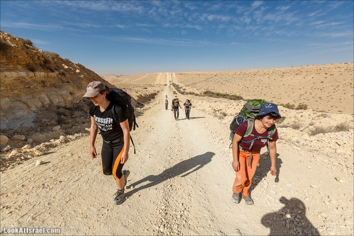 Трещины в пустыне, Сдаким, Нахаль Хава, Эйн Акев, Шавив | מעוק סדקים נחל חווה עין שביב עין עקב | LookAtIsrael.com - Фото путешествия по Израилю