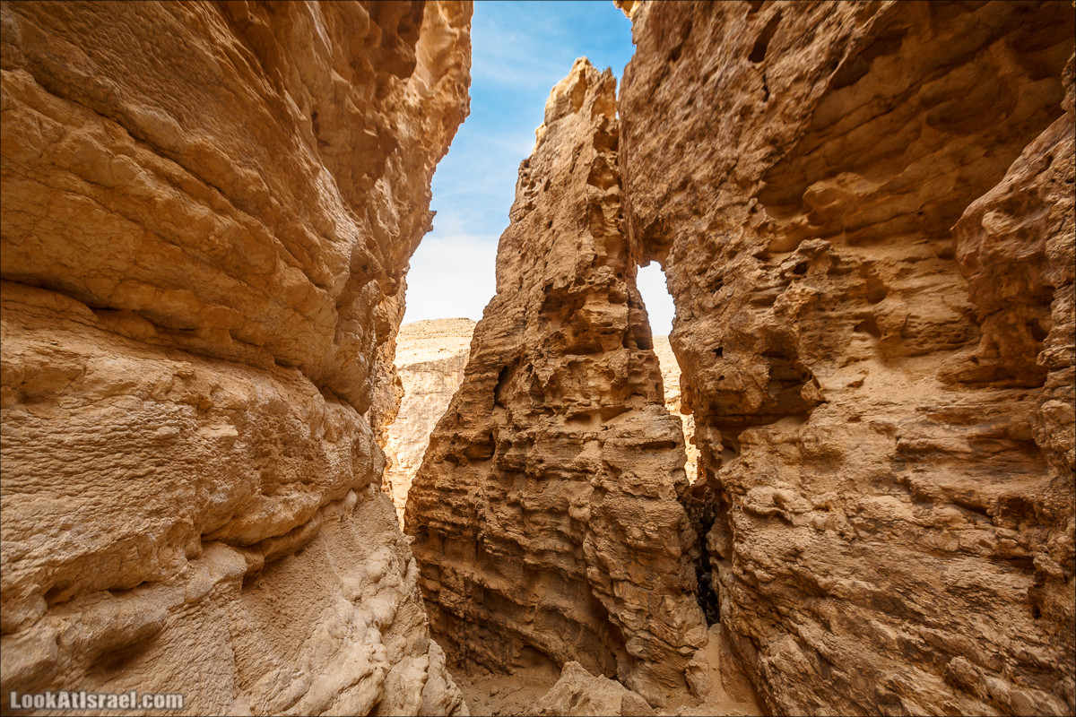 Трещины в пустыне, Сдаким, Нахаль Хава, Эйн Акев, Шавив | מעוק סדקים נחל חווה עין שביב עין עקב | LookAtIsrael.com - Фото путешествия по Израилю