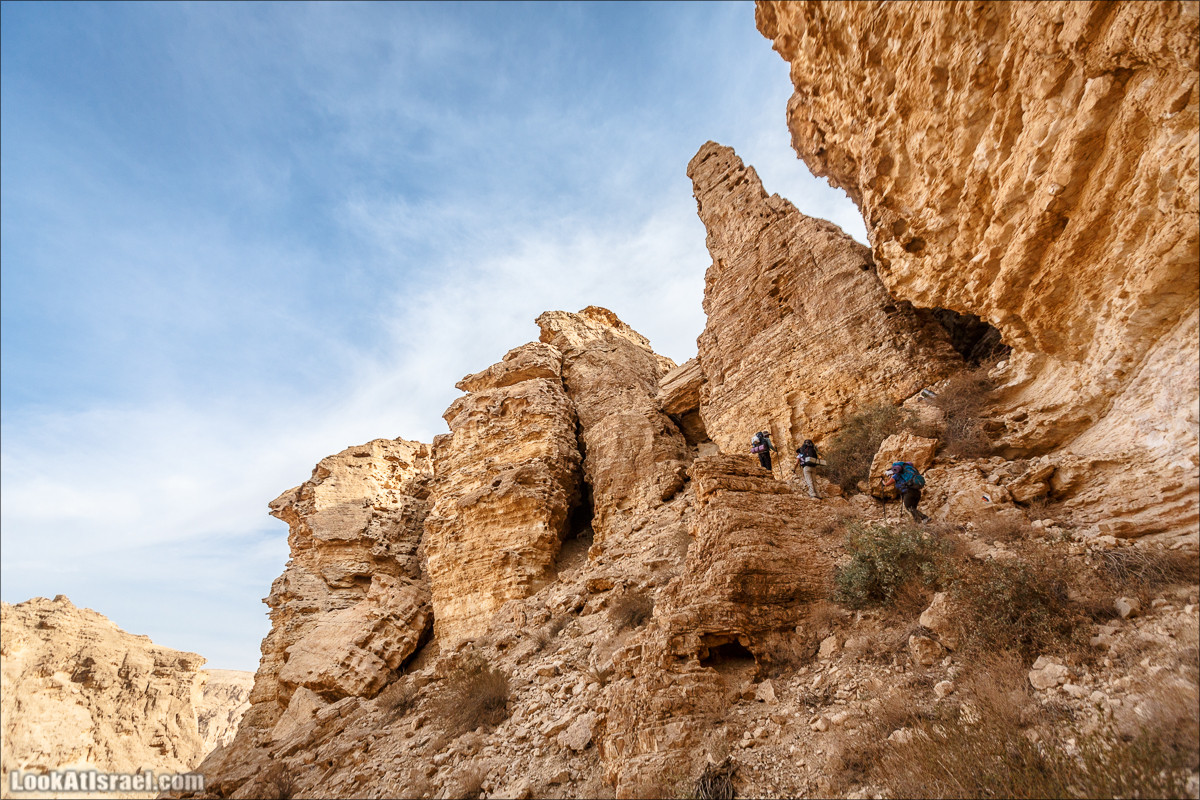 Трещины в пустыне, Сдаким, Нахаль Хава, Эйн Акев, Шавив | מעוק סדקים נחל חווה עין שביב עין עקב | LookAtIsrael.com - Фото путешествия по Израилю