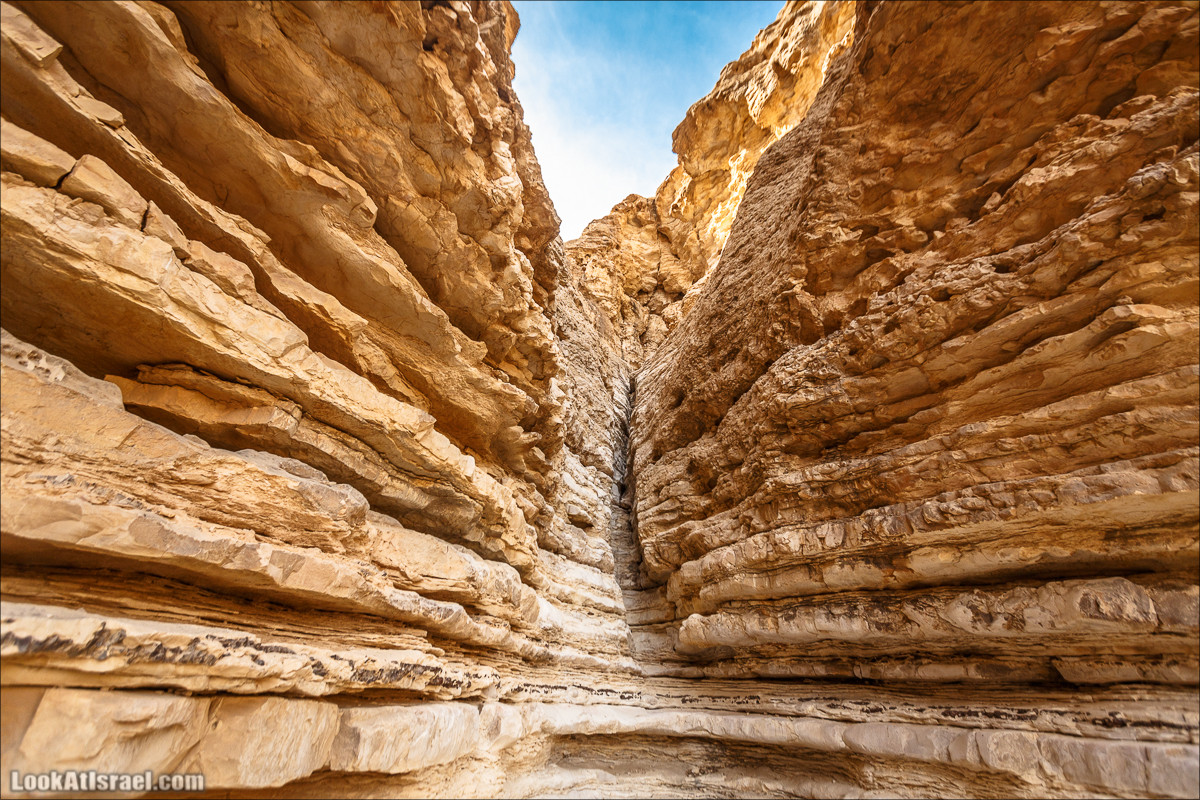 Трещины в пустыне, Сдаким, Нахаль Хава, Эйн Акев, Шавив | מעוק סדקים נחל חווה עין שביב עין עקב | LookAtIsrael.com - Фото путешествия по Израилю