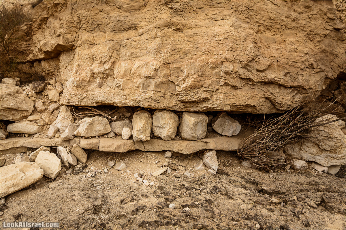 Трещины в пустыне, Сдаким, Нахаль Хава, Эйн Акев, Шавив | מעוק סדקים נחל חווה עין שביב עין עקב | LookAtIsrael.com - Фото путешествия по Израилю