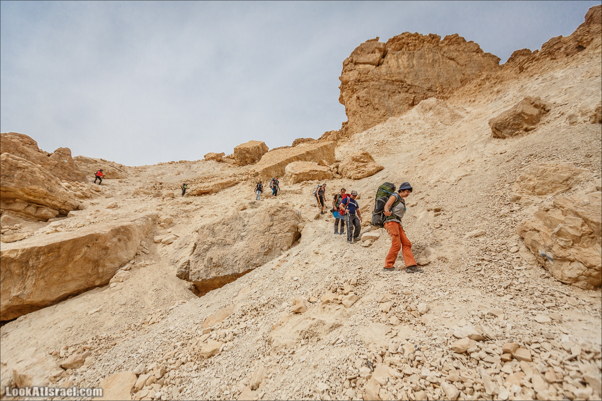 Трещины в пустыне, Сдаким, Нахаль Хава, Эйн Акев, Шавив | מעוק סדקים נחל חווה עין שביב עין עקב | LookAtIsrael.com - Фото путешествия по Израилю